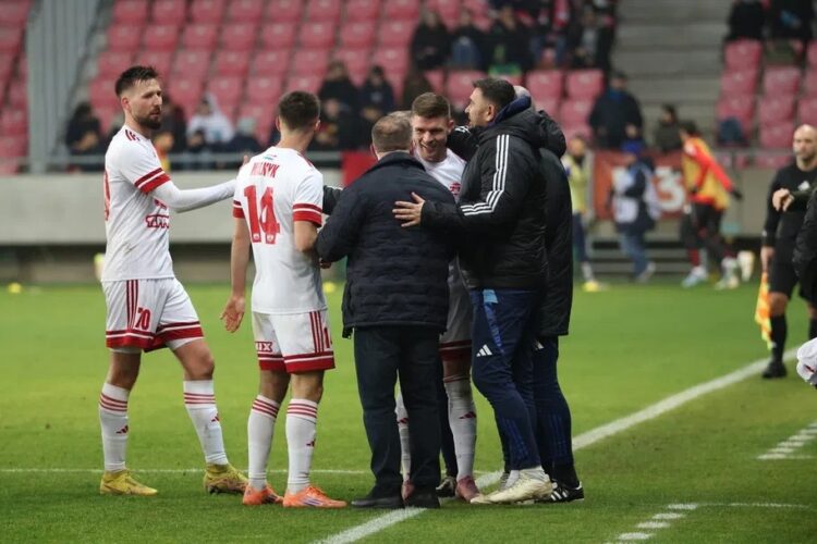 Тонислав Йорданов подлуди Унгария с гол от центъра