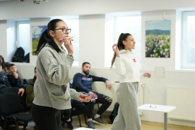 Коледен турнир по дартс в ПГМЕТ “Ген. Иван Бъчваров”