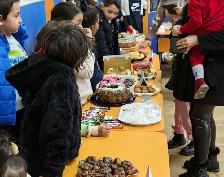 Сладкиши за книги в Душево