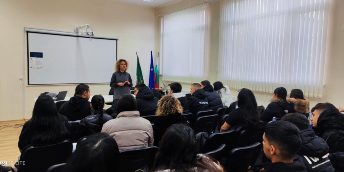 “Да пораснеш за пет минути” – урок по отговорност и избор за учениците от 9-ти клас