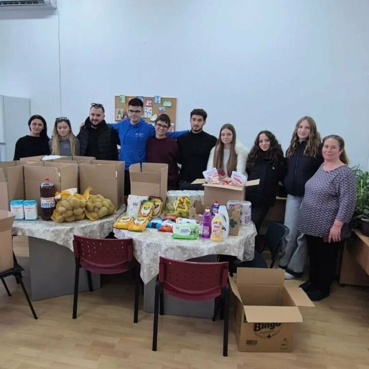 Купи с кауза, дари с любов