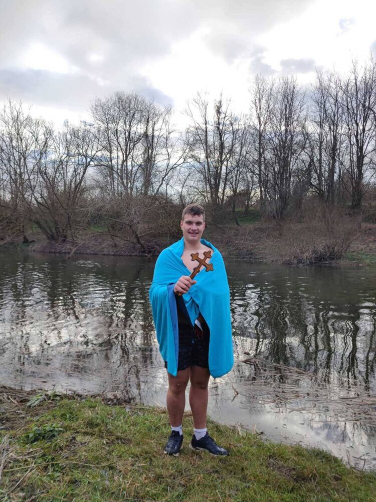 Павел Добрев спаси Богоявленския кръст в Сенник