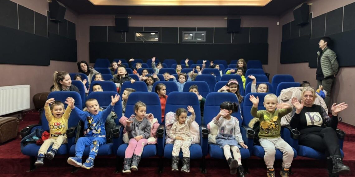 Безплатен филмов маратон за децата от общината