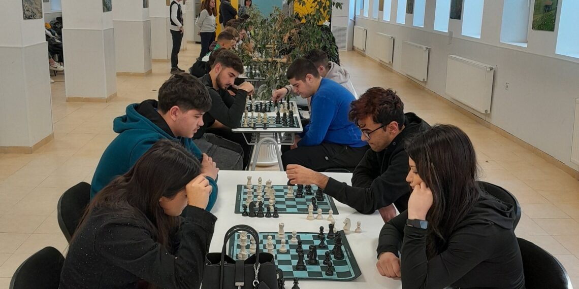 Тимът на ПГМЕТ отива на областно по шахмат