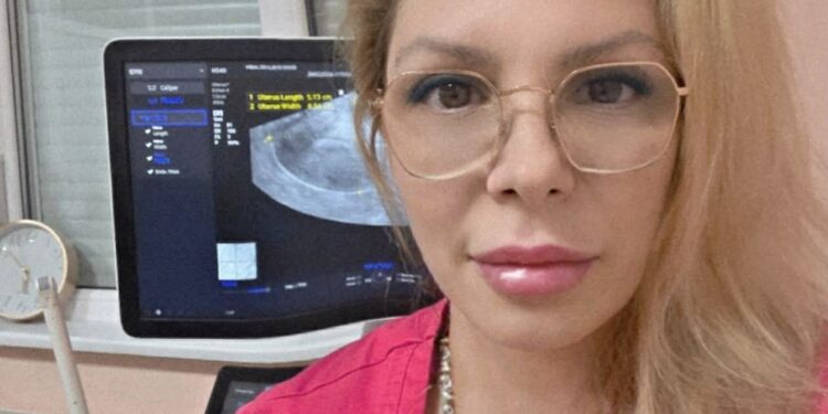 Гигантски липом на вулвата е отстранен в МБАЛ “ Д-р Стойчо Христов” – Севлиево, уникален случай в България