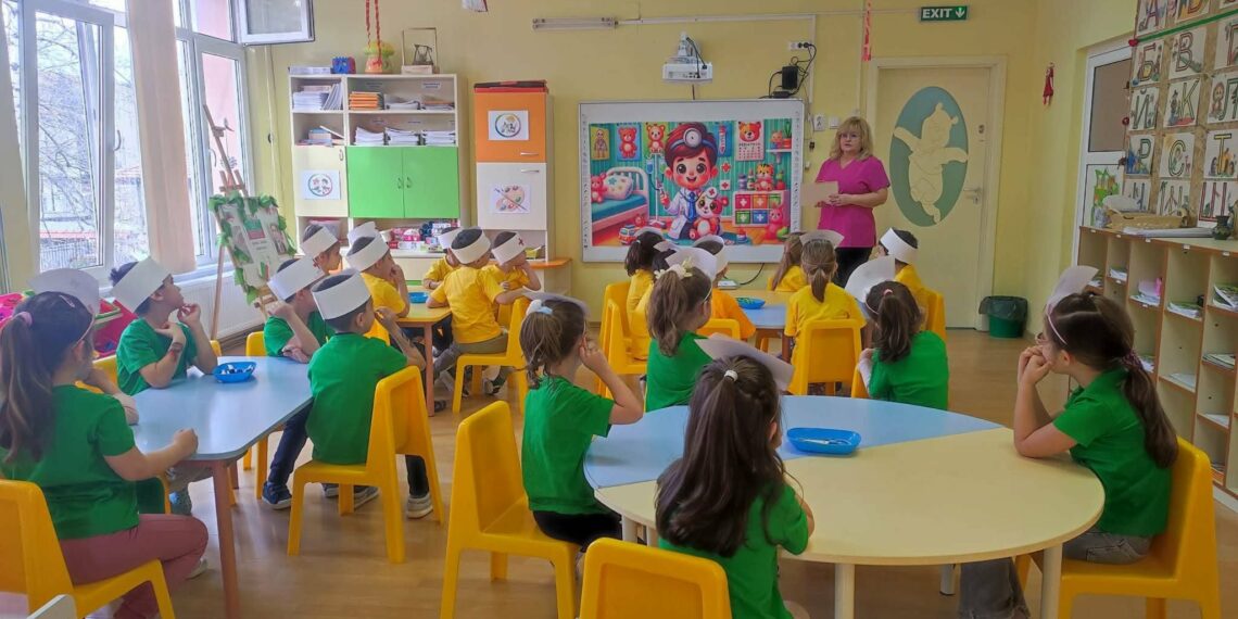 “Медицинската чанта на леля Лази”