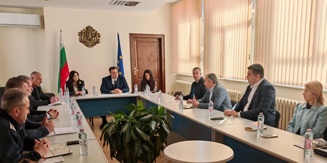 “Севлиево” взе съседското дерби и спъна “Янтра” към елита