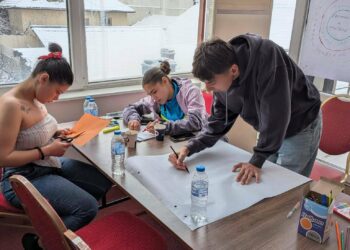 В работилница за младежки иновации участваха ученици от ПГ в Градница, взеха и награда